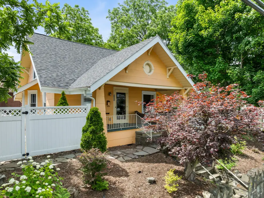 408 S Liberty Avenue, Endicott, NY 13760 - #3