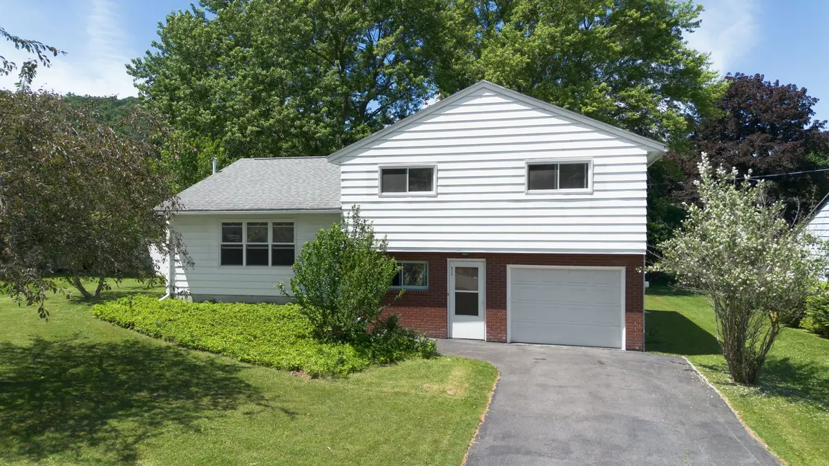 824 Dickinson Drive, Vestal, NY 13850 - #1