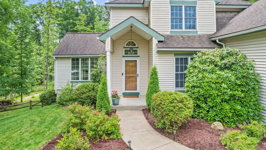 1219 Foxboro Lane, Endicott, NY 13760 - #3