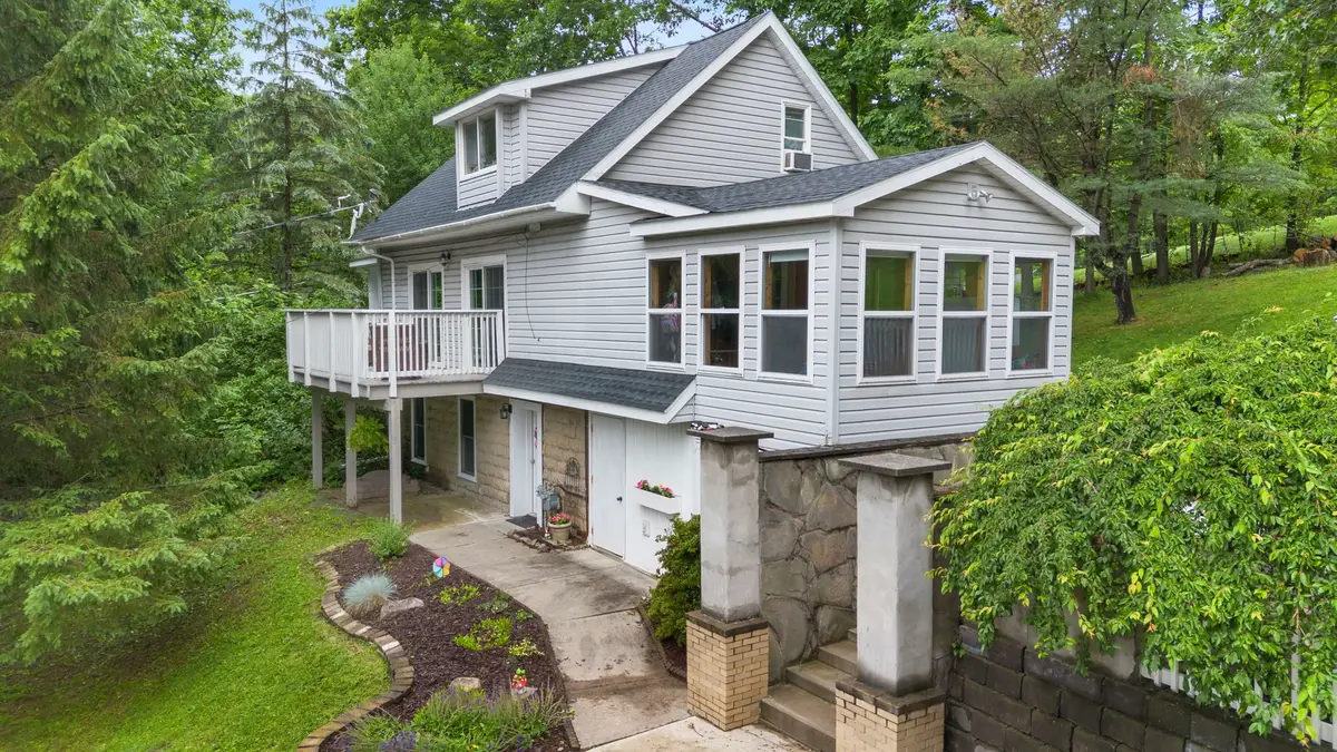 201 Smith Hill Road, Binghamton, NY 13905 - #1