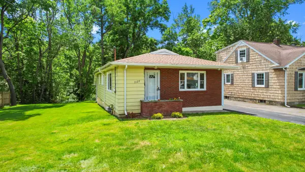 3125-3127 Malverne Rd, Endwell, NY 13760