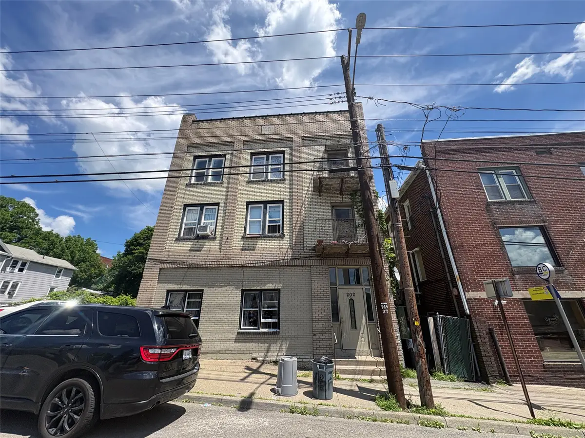 202 Oak Hill Ave, Endicott, NY 13760 - #1