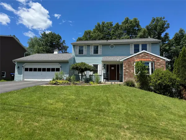 581 Sequoia Lane, Vestal, NY 13850
