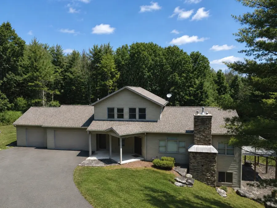 25 Larchmont Road, Owego, NY 13827 - #3