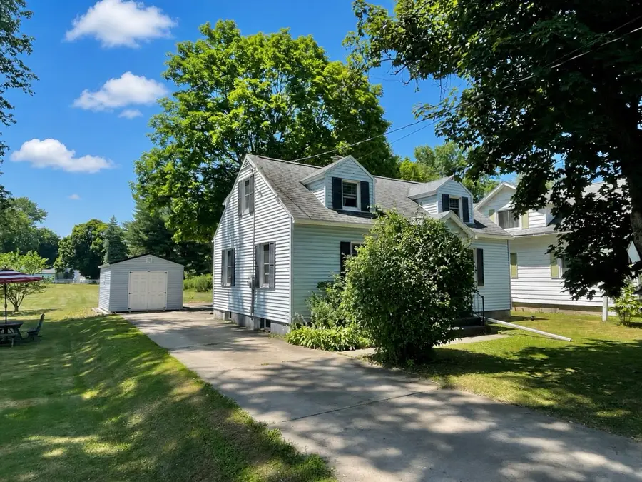 902 Main Street, Apalachin, NY 13732 - #3
