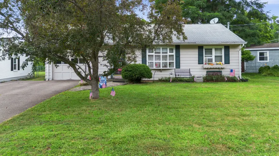 208 Lewis Street, Vestal, NY 13850 - #2