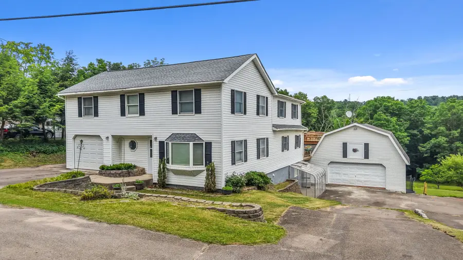 1004 Oakdale Rd, Johnson City, NY 13790 - #2