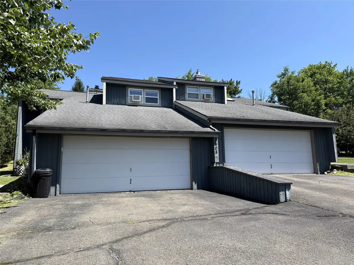 2605 Laguna Drive, Endicott, NY 13760 - #1