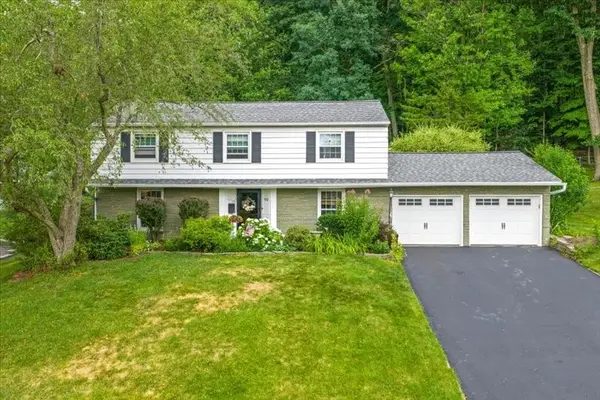 932 Chestnut Lane, Vestal, NY 13850