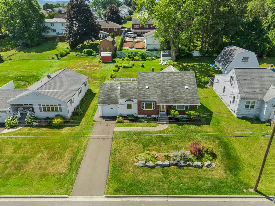 2614 Yale Street, Endicott, NY 13760 - #2