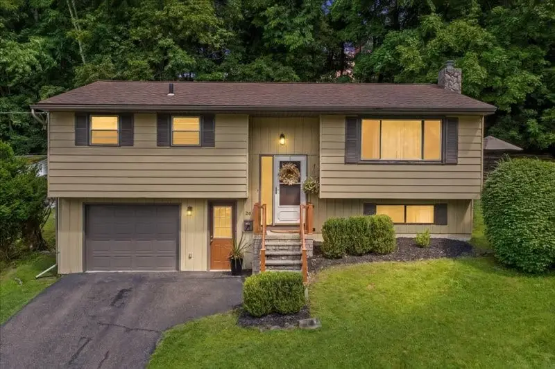 24 Maria Manor S, Binghamton, NY 13903 - #3
