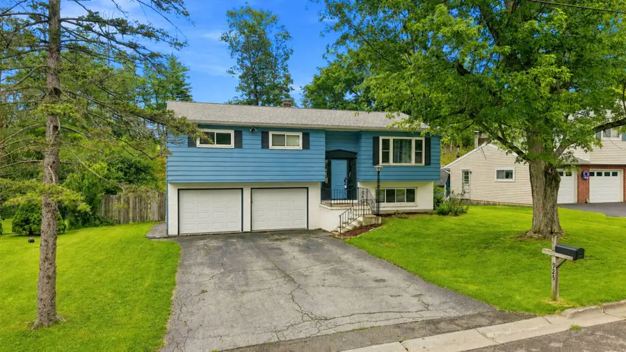 925 Lehigh Avenue, Vestal, NY 13850 - #2