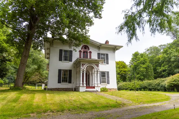 105 Chemung St, Waverly, NY 14892