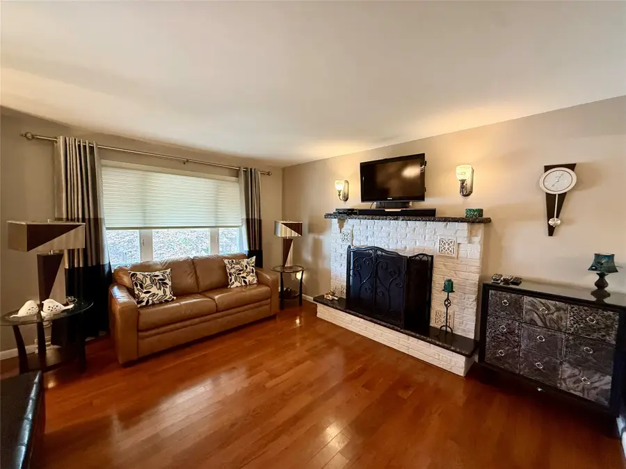 808 Squires Avenue, Endicott, NY 13760 - #3