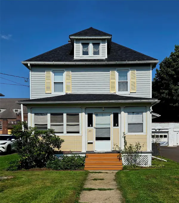 23 Massachusetts Avenue, Johnson City, NY 13790