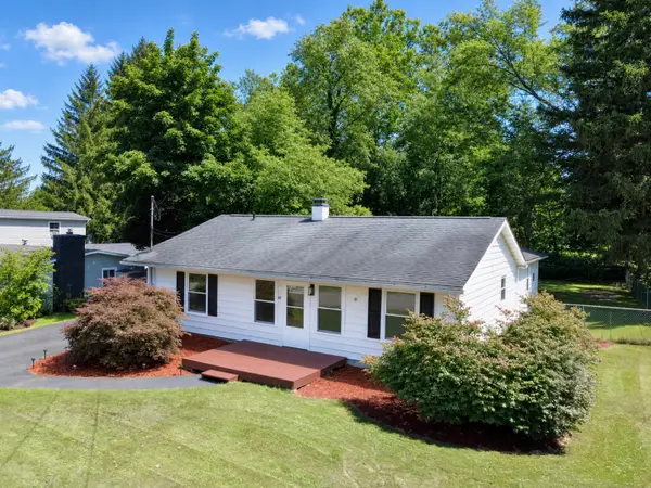 27 Broughton Drive, Apalachin, NY 13732