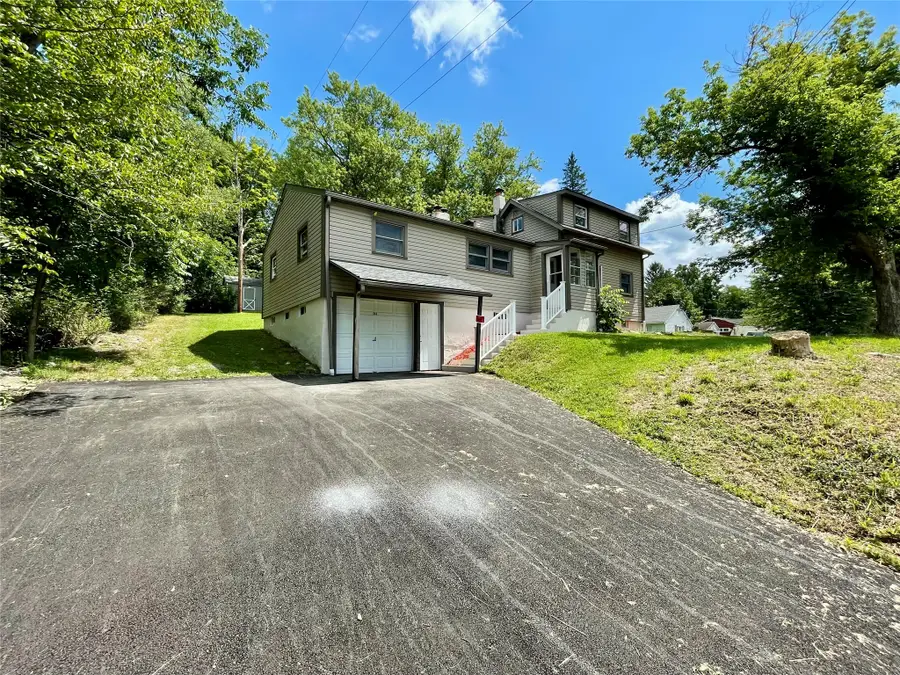 1143 Tracy Creek Rd, Vestal, NY 13850 - #2