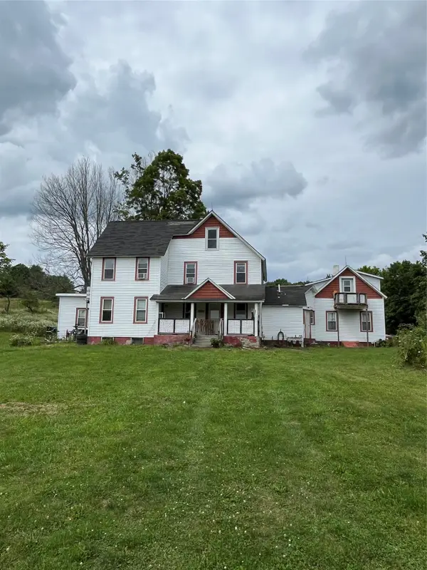 1434 Oakdale Road, Johnson City, NY 13790