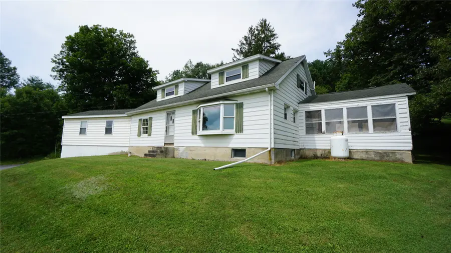 6 Squirrel Hill Rd, Chenango Forks, NY 13746 - #2