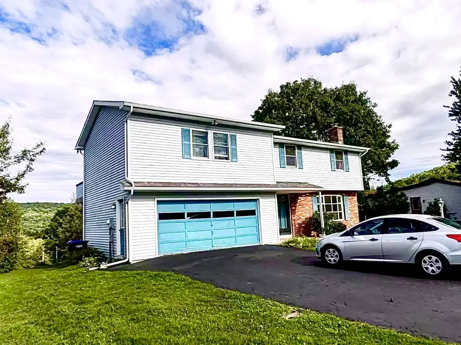 39 Green Meadow Lane, Binghamton, NY 13901 - #2