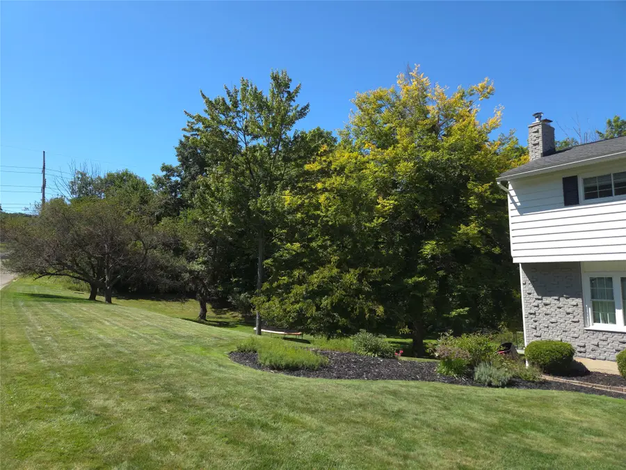 4221 Marietta Drive, Vestal, NY 13850 - #3