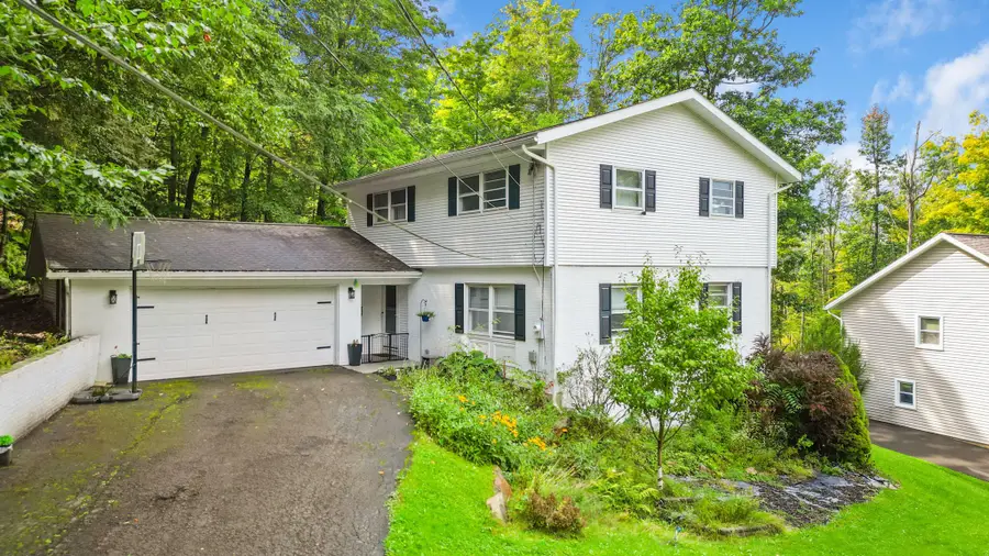 2212 Acorn Drive, Vestal, NY 13850 - #3