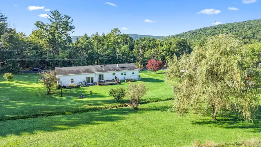 21 Edwards Rd, Binghamton, NY 13904 - #3