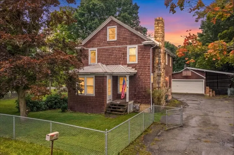 935 Harvard Street, Endicott, NY 13760 - #1