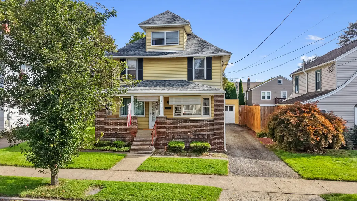 409 Adams Avenue, Endicott, NY 13760 - #1