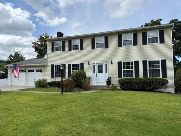 10 Oakwood Drive, Apalachin, NY 13732