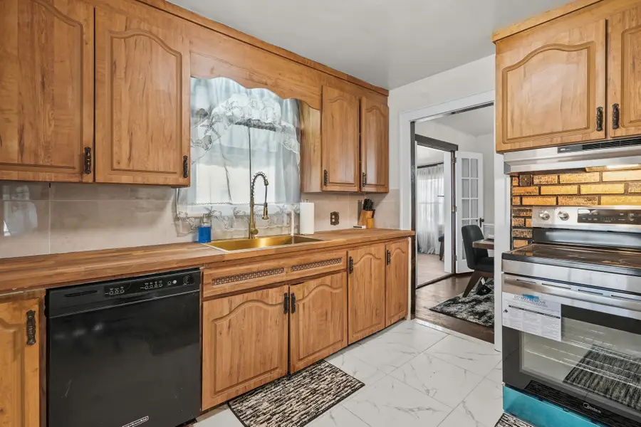 8 Bradley Street, Binghamton, NY 13904 - #3