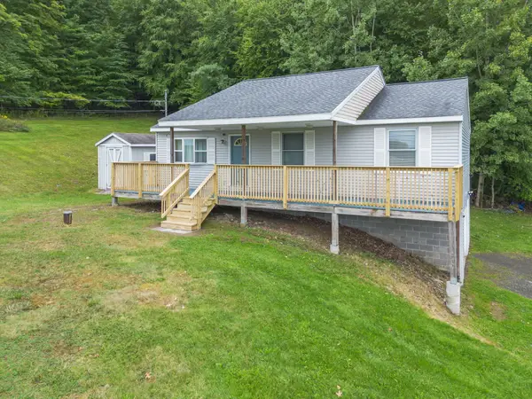 1214 Arbor Glade Road, Apalachin, NY 13732