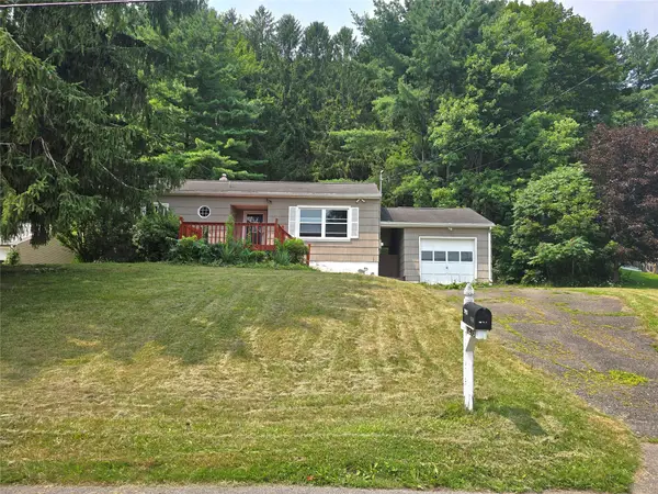 1219 Crestview Drive, Endicott, NY 13760