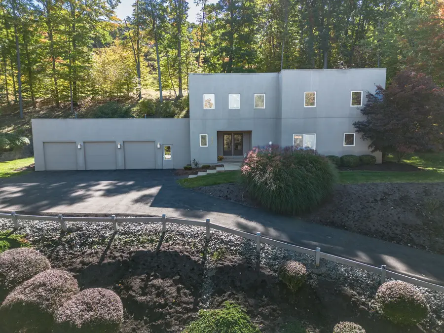 3370 Laurie Brook Drive, Binghamton, NY 13903 - #2