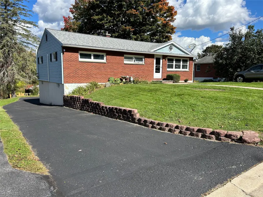 324 Anderson Road, Vestal, NY 13850 - #2
