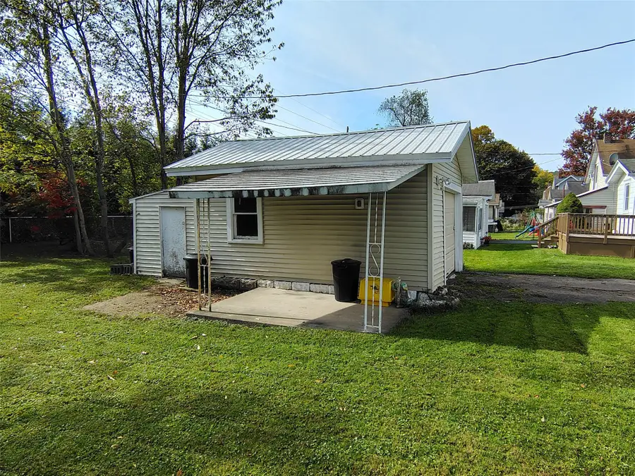 714 Maple Street, Endicott, NY 13760 - #3