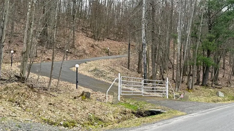 1311 Holly Hill Road, Vestal, NY 13850 - #3