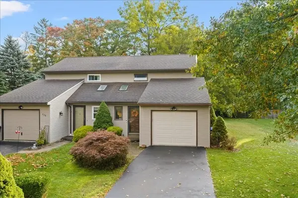 224 Loretta Lane, Vestal, NY 13850