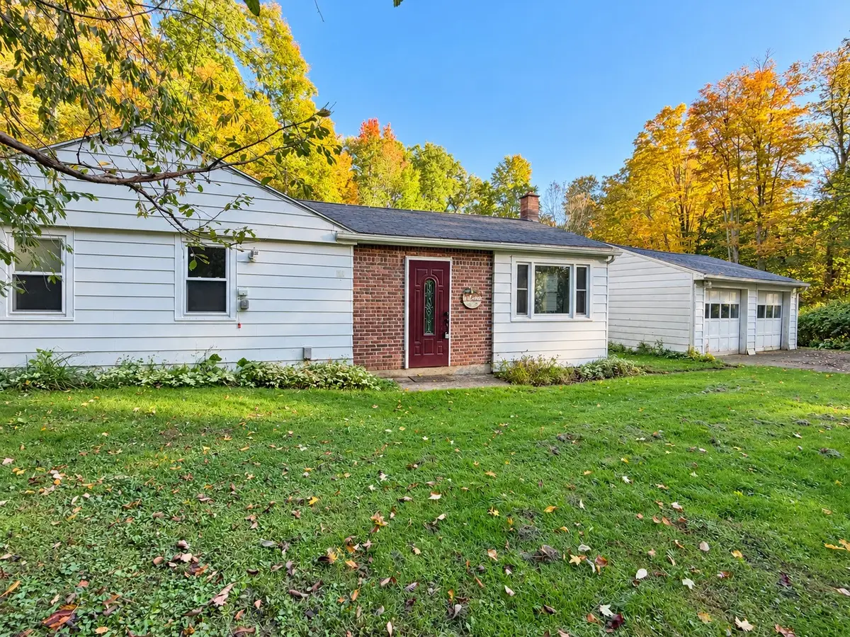 582 Powderhouse Road, Vestal, NY 13850 - #1