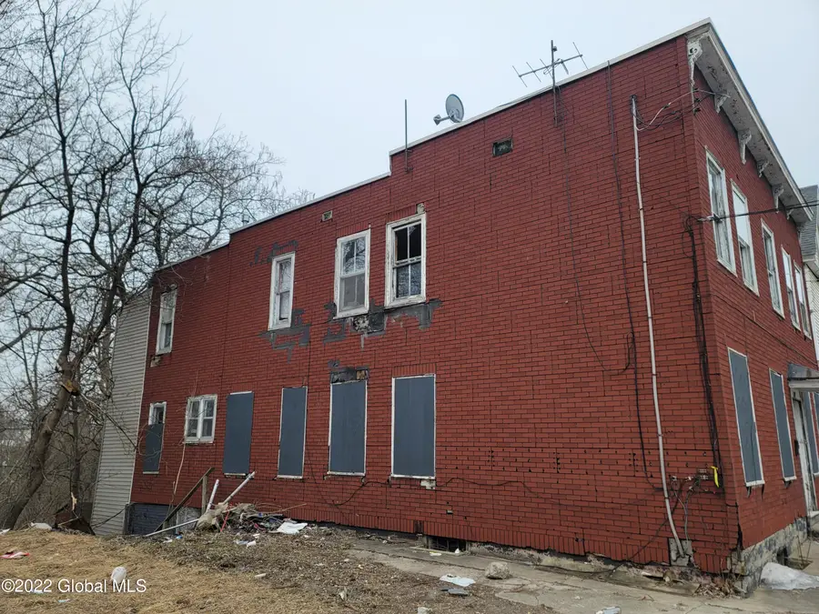 820 Strong Street, Schenectady, NY 12307 - Image #3