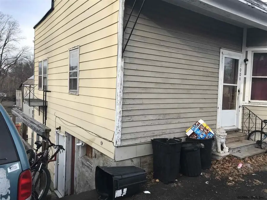 1002 Davis Terrace, Schenectady, NY 12308 - Image #3