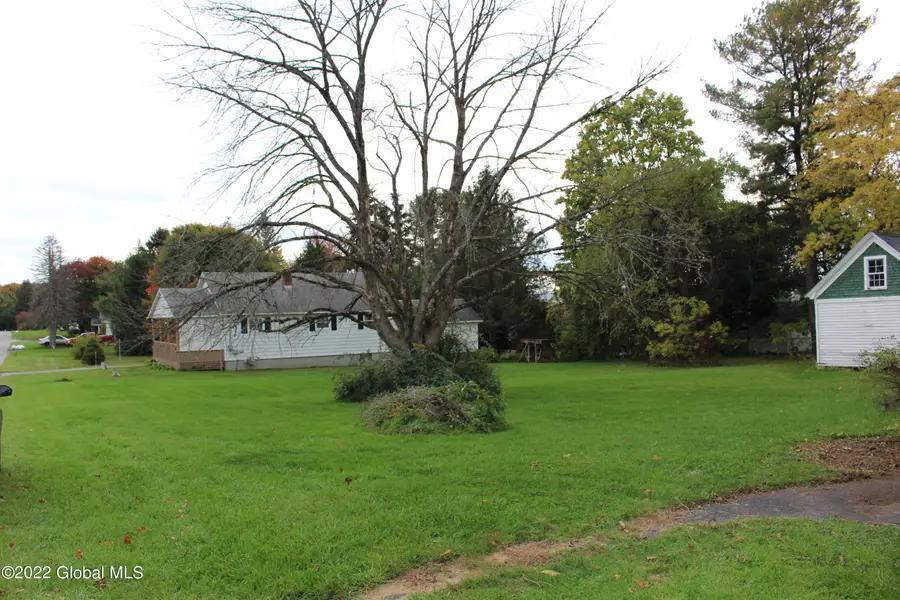 14 Julia Street, Amsterdam, NY 12010 - Image #3