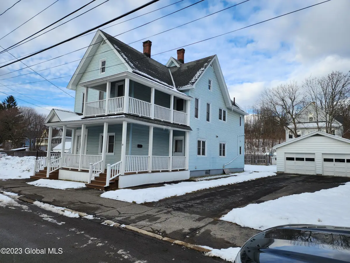 30 Milton Avenue, Amsterdam, NY 12010 - Image #1