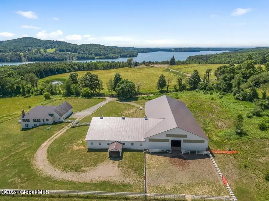 42 Ashcroft Road, Pittstown, NY 12185 - Image #2