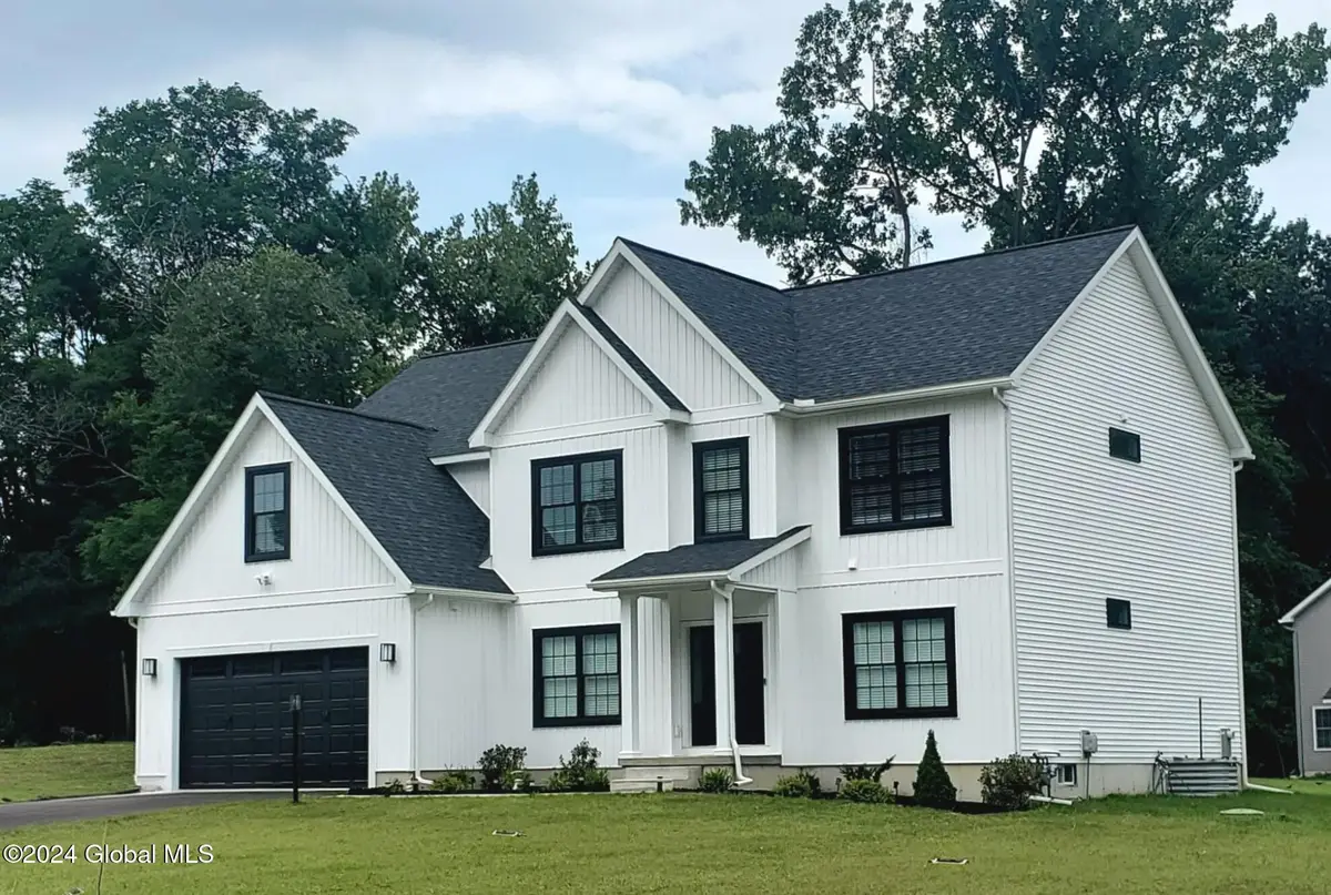 157 Anthony Road, Halfmoon, NY 12065 - Image #1