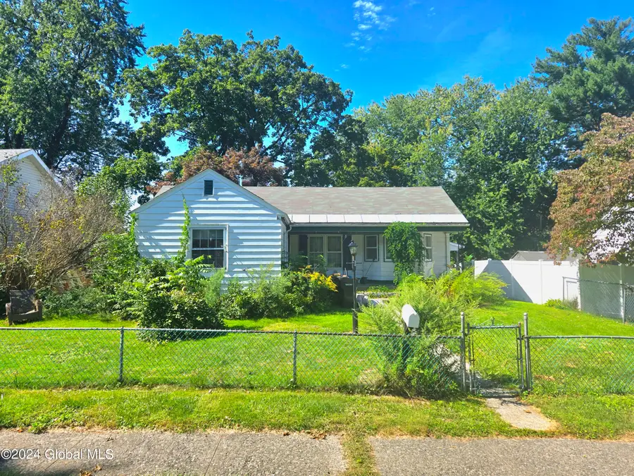 897 8th Avenue, Troy, NY 12182 - Image #2