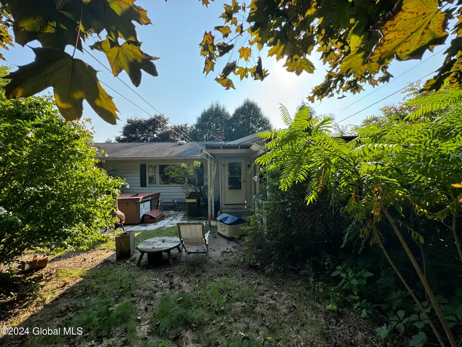 417 Albany-shaker Road, Loudonville, NY 12211 - Image #2