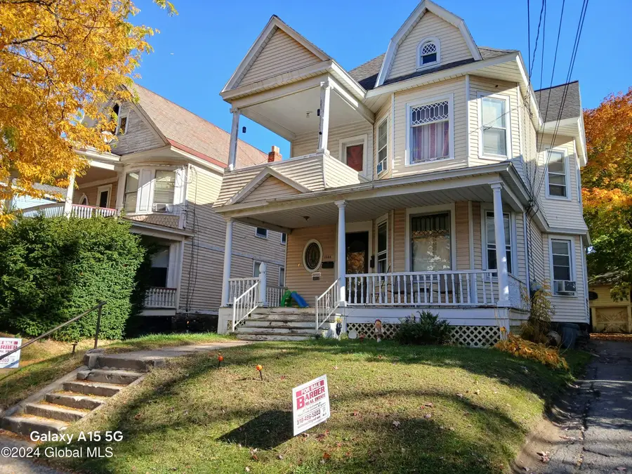 1046 Park Avenue, Schenectady, NY 12308 - Image #2