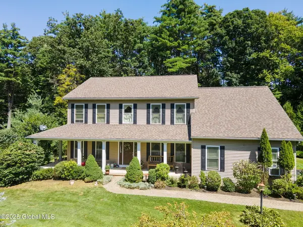 13 Macory Way, Moreau, NY 12831