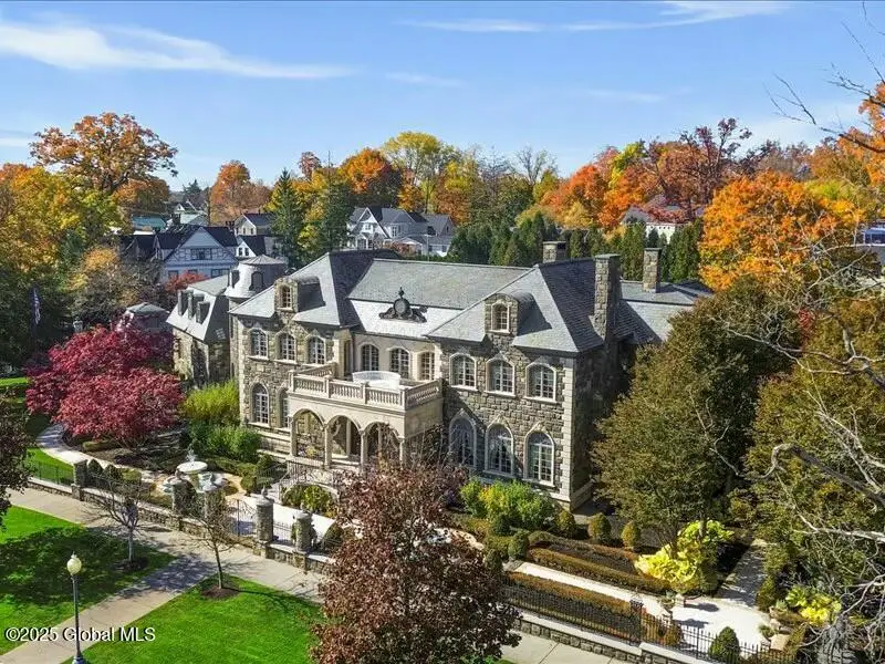 637 North Broadway, Saratoga Springs, NY 12866 - Image #3